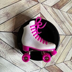 Bath and Bodyworks White and Pink Roller Skate car scent holder